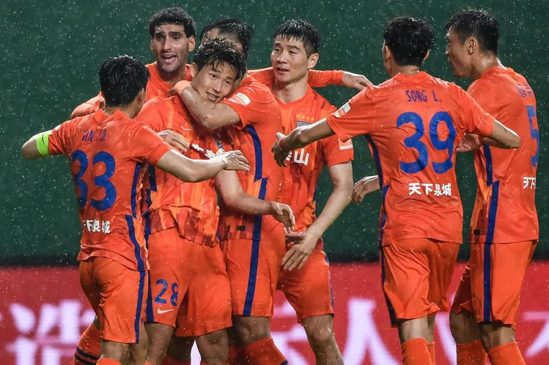 مباراهليفربولومانشستريونايتدلايفمواجهةناريةفيالدوريالإنجليزي